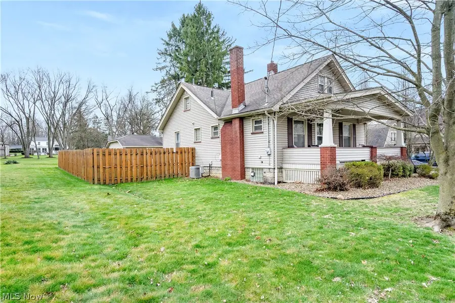 8 Nesbitt Street, Poland, OH 44514 - #3