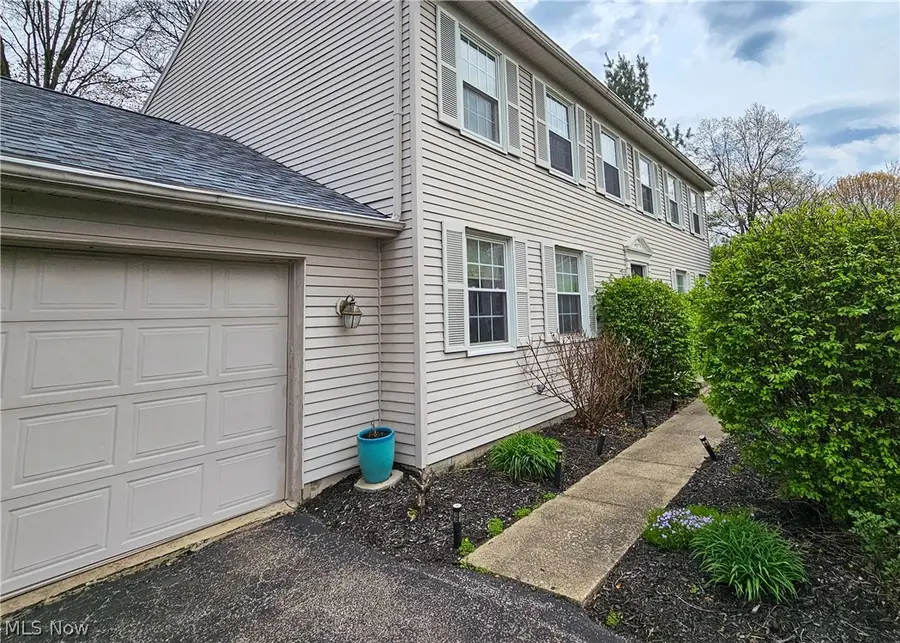 200 Briarbrook Ne Court, Howland, OH 44484 - #3