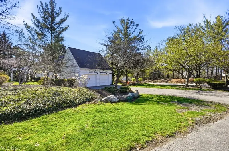 249 Tinkers Trail, Aurora, OH 44202 - #2