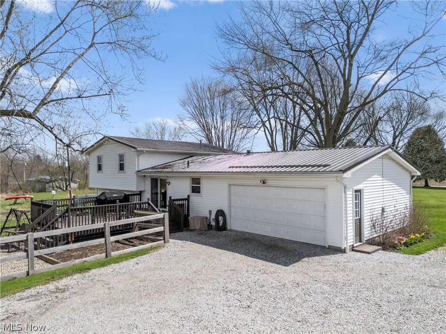 10805 Easton Ne Street, Alliance, OH 44601 - #3