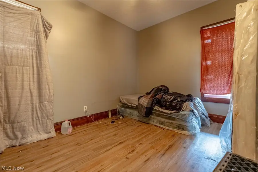 4619 Pearse Avenue, Newburgh Heights, OH 44105 - #3