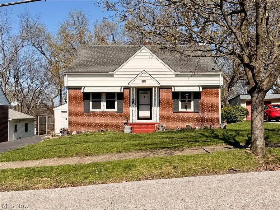 133 Woolf Avenue, Akron, OH 44312 - #2