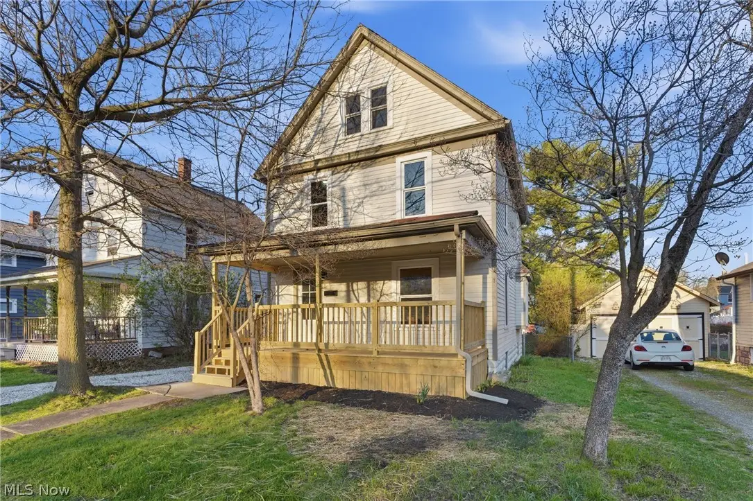 218 N Huntington Street, Medina, OH 44256 - #1