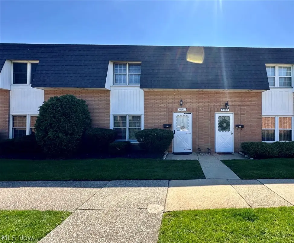6960 S Parkway Drive, Middleburg Heights, OH 44130 - #1