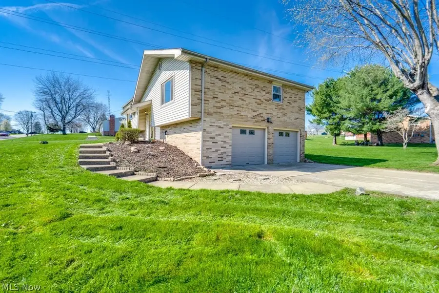 3305 Dueber Sw Avenue, Canton, OH 44706 - #3