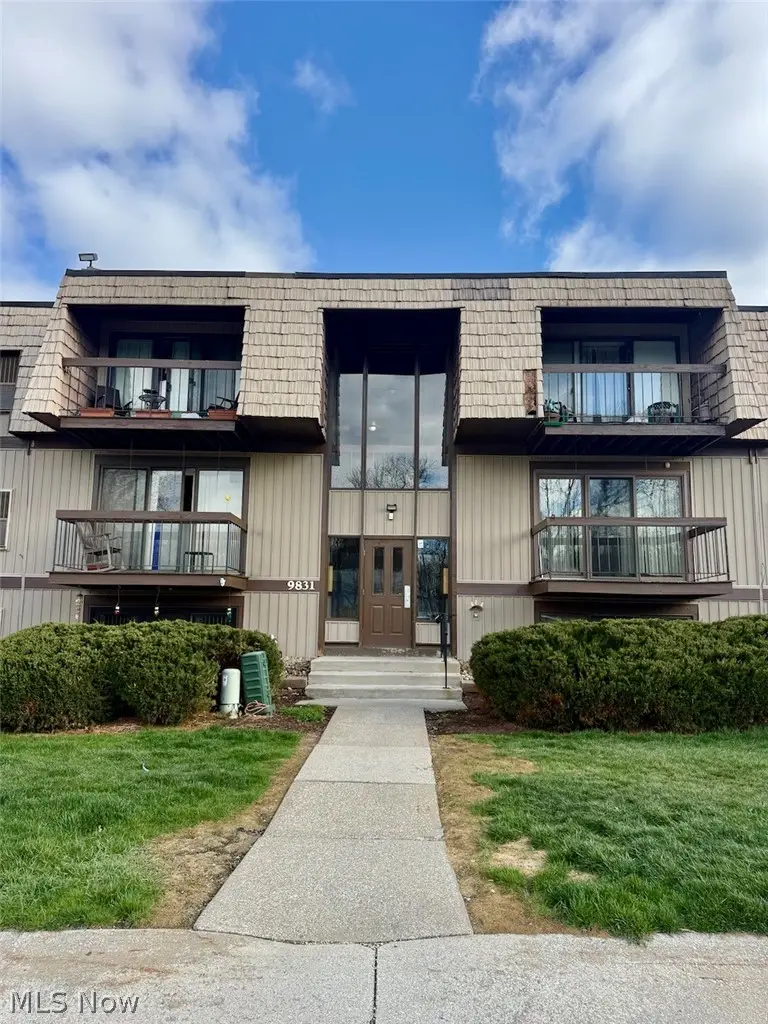 9831 Sunrise Boulevard #P27, North Royalton, OH 44133 - #1