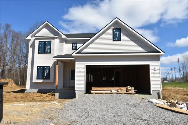 211 Ashwood Landing, Hubbard, OH 44425