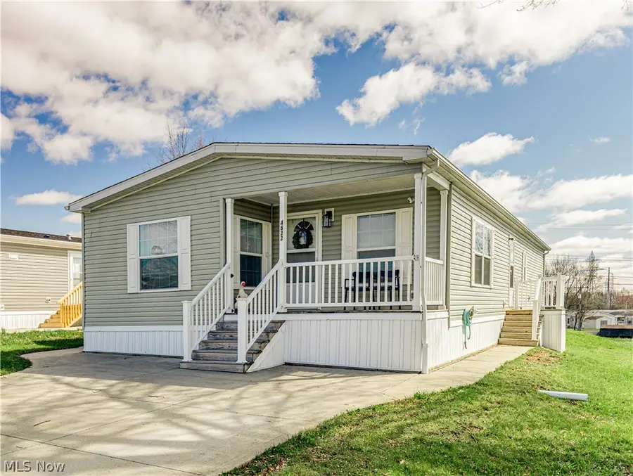 4822 Valley Hills Drive, Ravenna, OH 44266 - #2