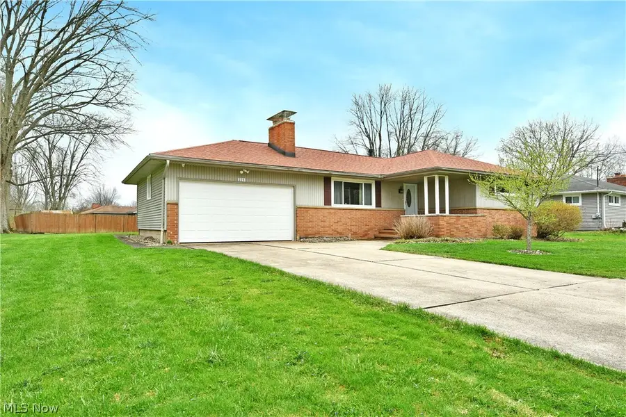 225 Durst Nw Drive, Warren, OH 44483 - #3