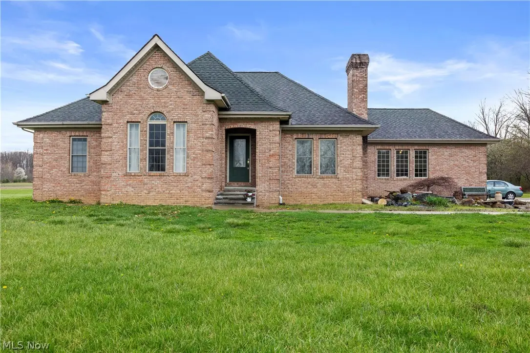 12488 Baumhart Road, Amherst, OH 44001 - #1