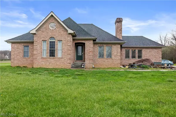 12488 Baumhart Road, Amherst, OH 44001