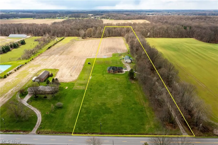 12488 Baumhart Road, Amherst, OH 44001 - #2