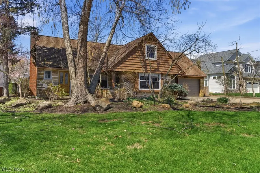 29319 Cresthaven Drive, Willowick, OH 44095 - #2