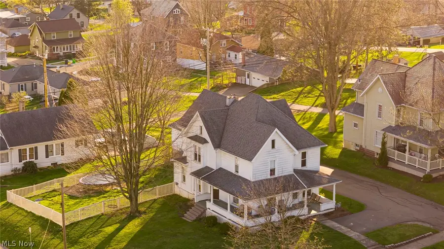 406 W Main Street, Sugarcreek, OH 44681 - #2