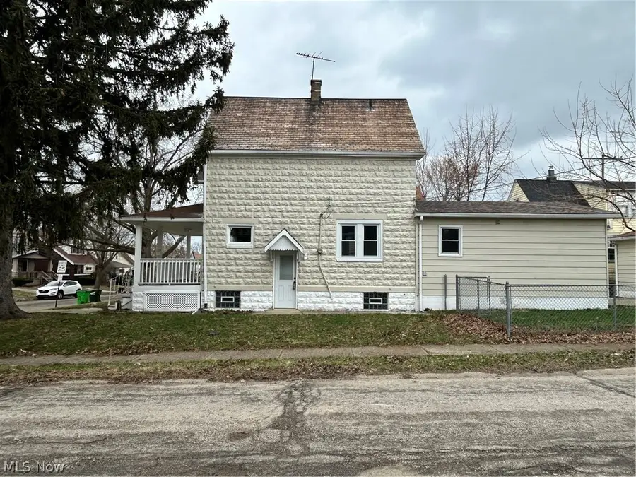 4881 E 85th Street, Garfield Heights, OH 44125 - #3