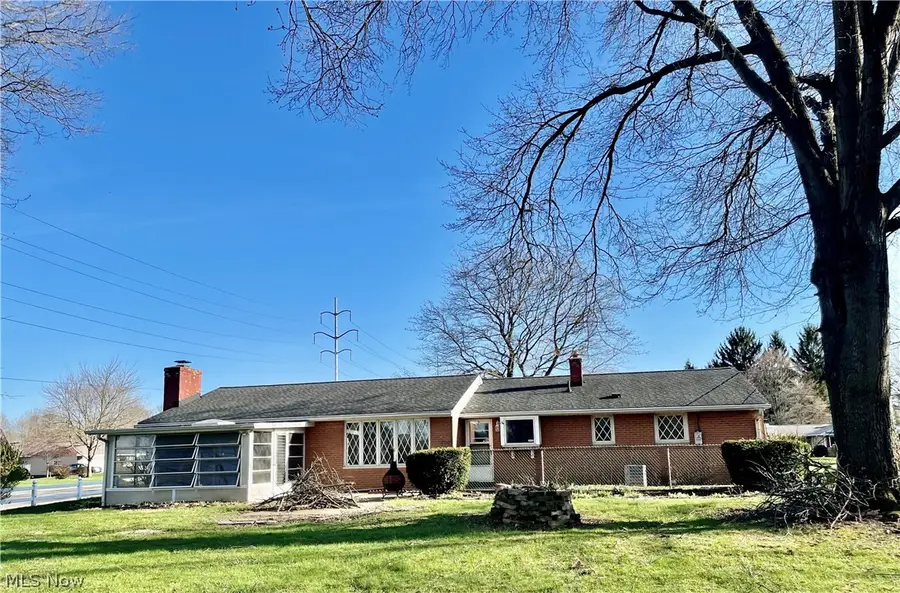 4805 Lawndale Nw Street, Canton, OH 44708 - #3