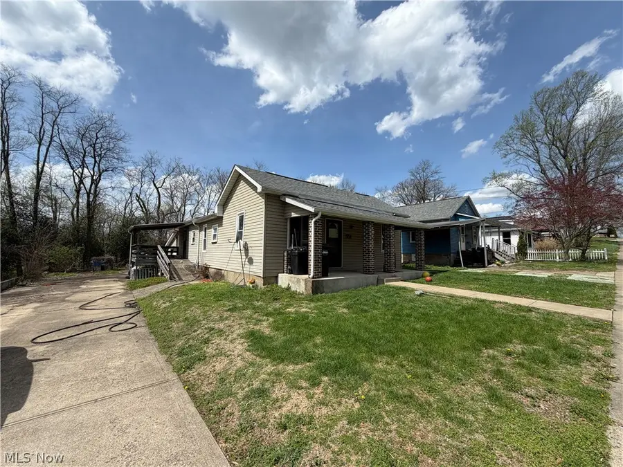 551 Carey Street, Zanesville, OH 43701 - #2