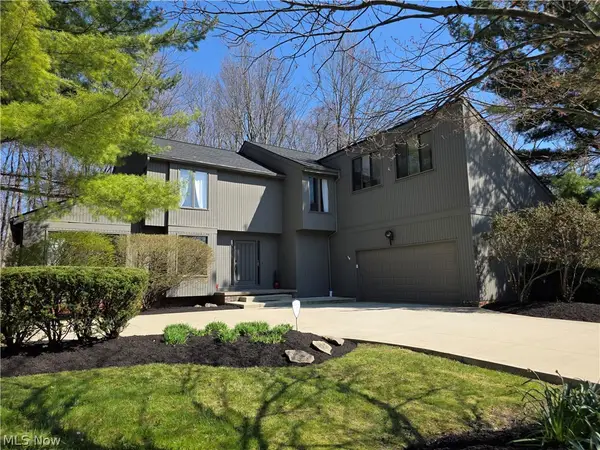 5009 Lansdowne Drive, Solon, OH 44139