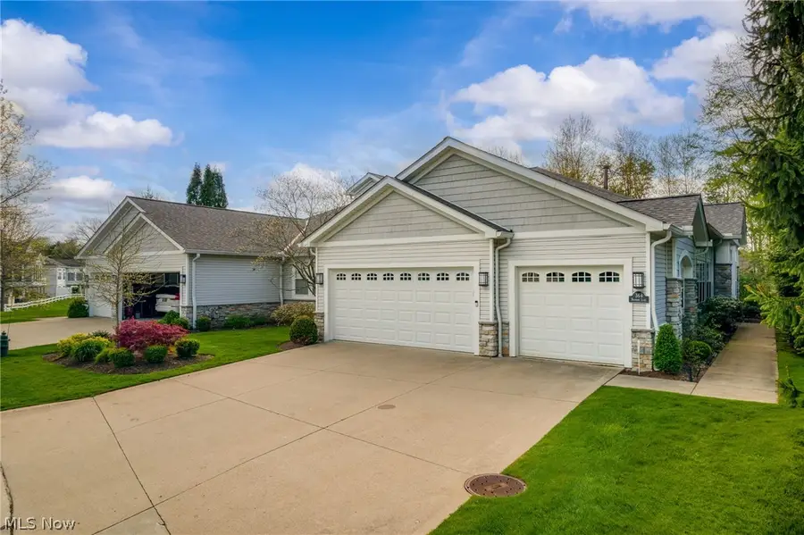 364 Blossom Lane, Orange, OH 44022 - #3