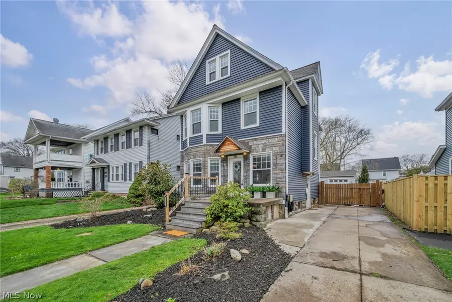 1302 Bonnieview Avenue, Lakewood, OH 44107 - #2