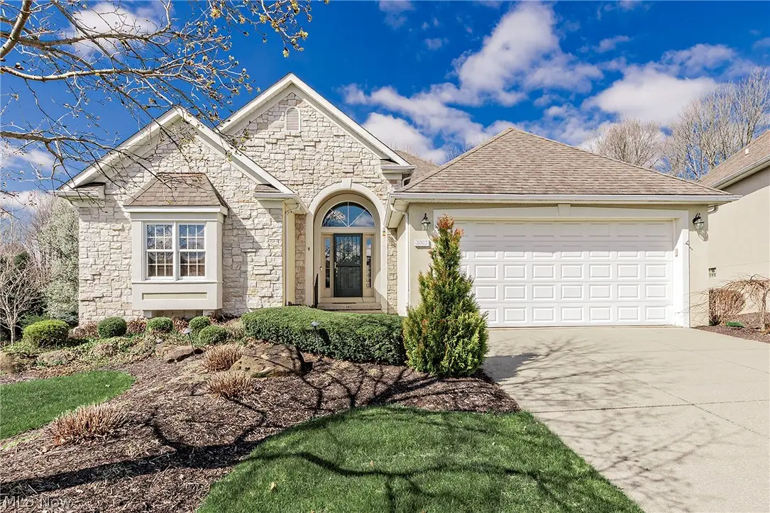 2002 Fox Trace Trail, Cuyahoga Falls, OH 44223 - #1