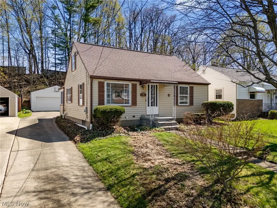 3522 Westview Nw Avenue, Canton, OH 44709 - #2