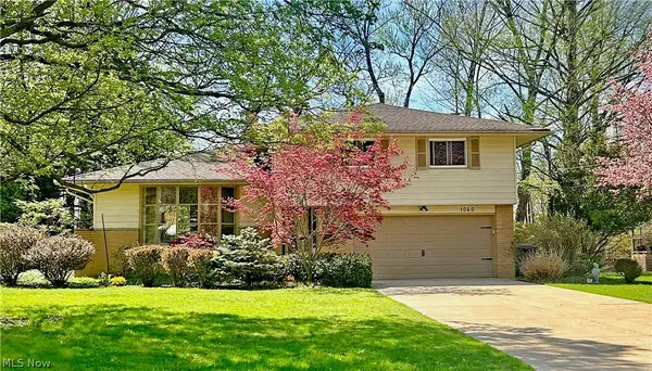 1040 Rose Boulevard, Highland Heights, OH 44143