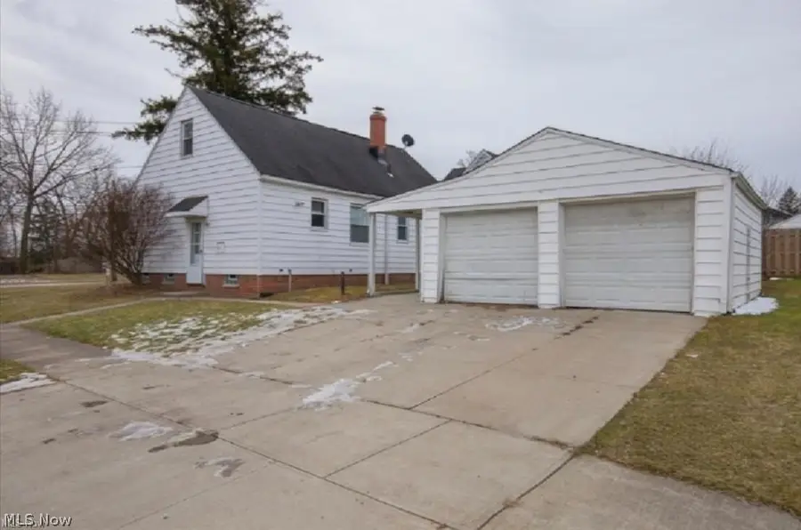 59 Greencroft Road, Bedford, OH 44146 - #2