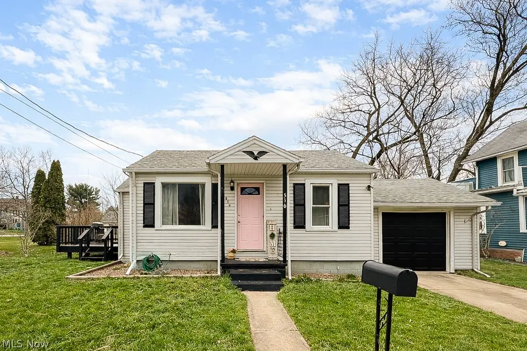 516 W 10th Street, Ashland, OH 44805 - #1