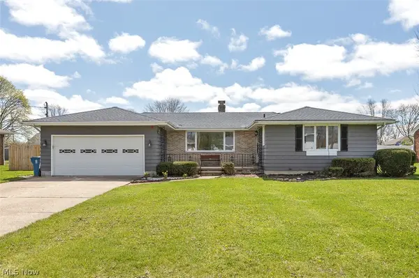 3827 Valleyview Drive, Lorain, OH 44053