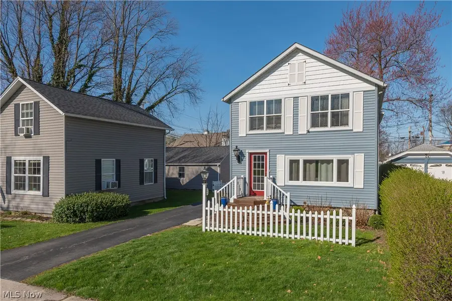 686 Perry Street, Vermilion, OH 44089 - #2