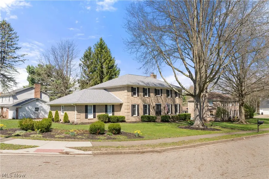 4705 Woodland Nw Avenue, Canton, OH 44709 - #2