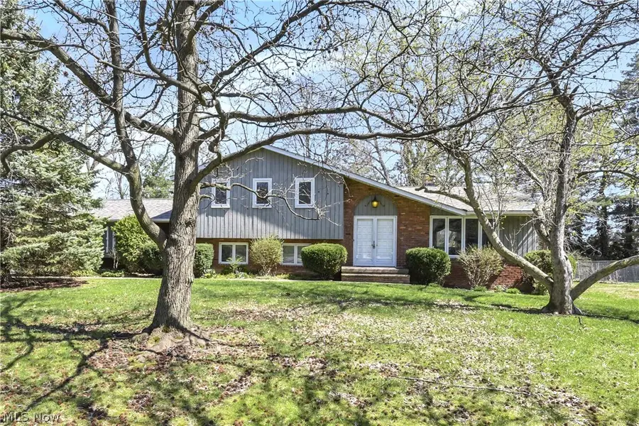 6555 Hunt Circle, Mayfield, OH 44143 - #2