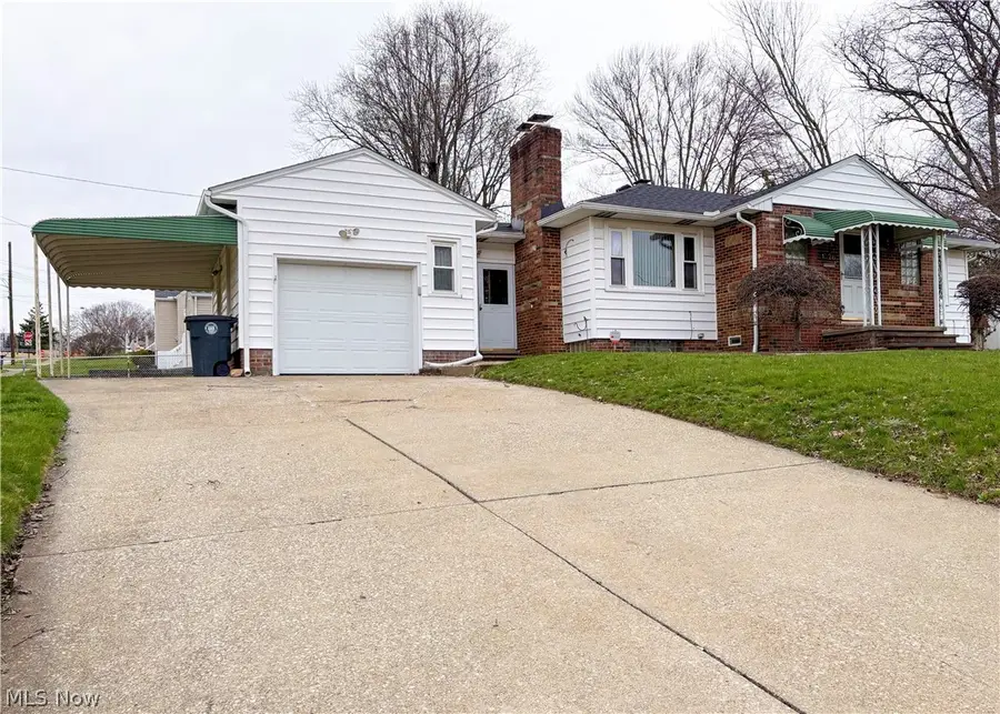 1528 Hammel Street, Akron, OH 44306 - #3