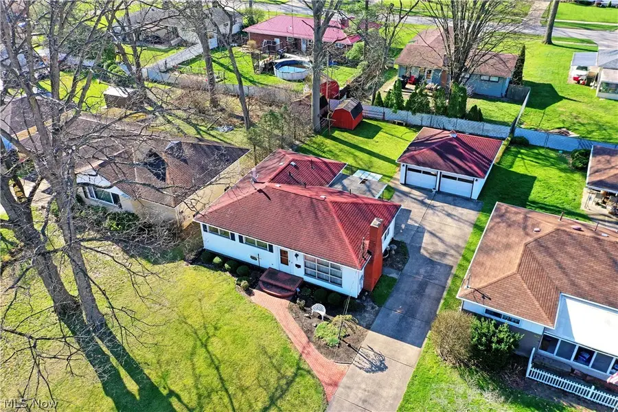 1737 Westwood Nw Drive, Warren, OH 44485 - #2