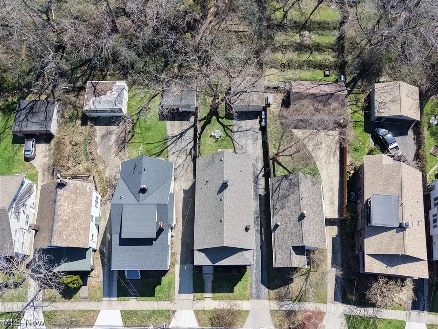 10105 Baltic Road, Cleveland, OH 44102 - #3