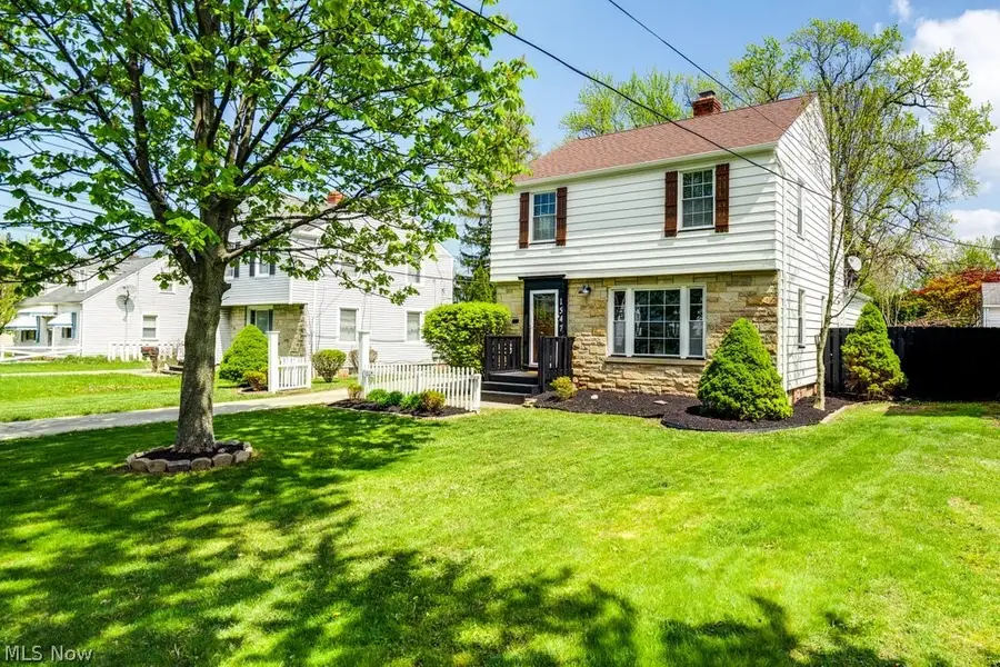 1547 Richmond Road, Lyndhurst, OH 44124 - #2