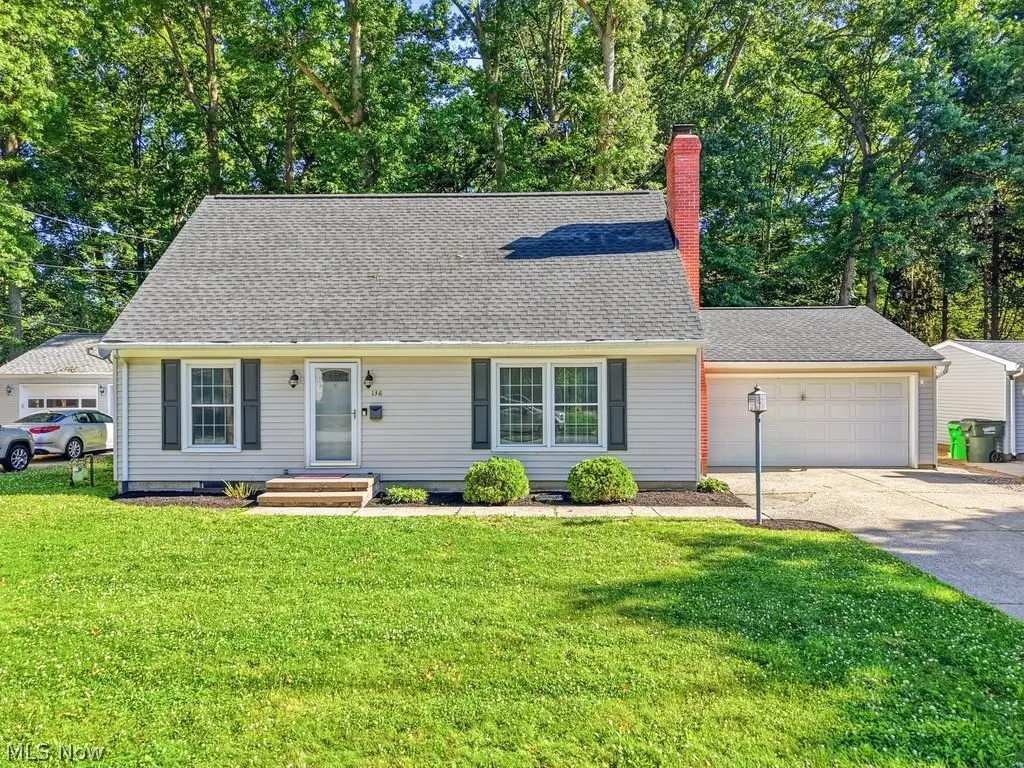136 Pinehurst Road, Munroe Falls, OH 44262 - #1