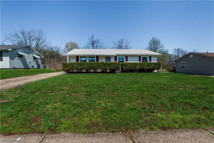 1993 Kelsey Drive, Cuyahoga Falls, OH 44221 - #2