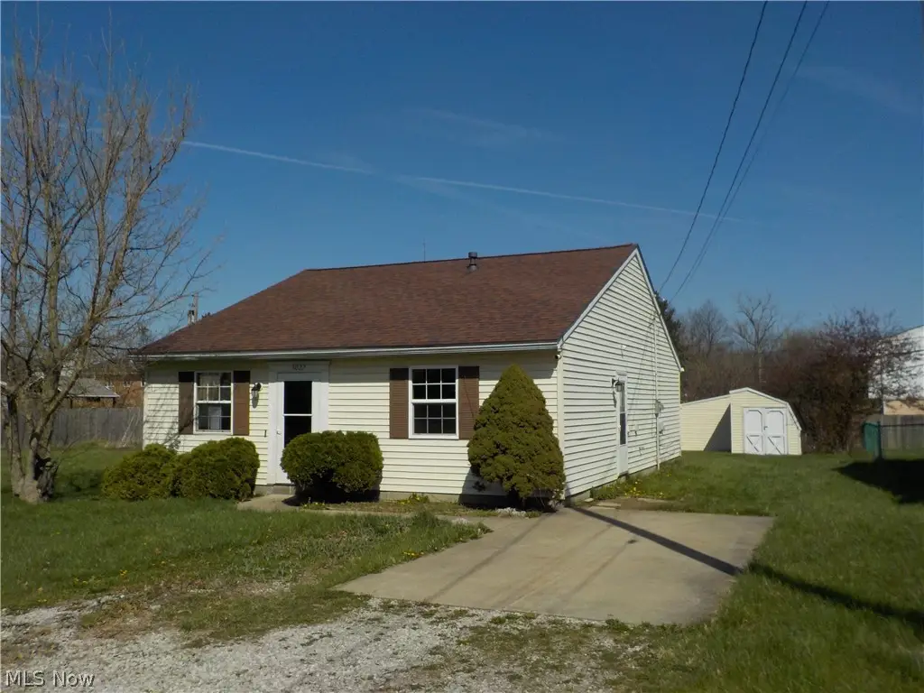 5027 Clifton Avenue, Lorain, OH 44055 - #1