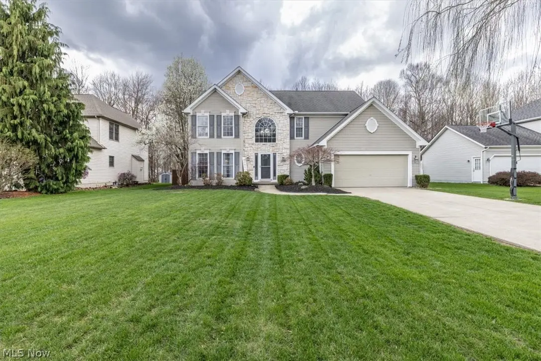 5476 Jacqueline Lane, North Olmsted, OH 44070 - #1