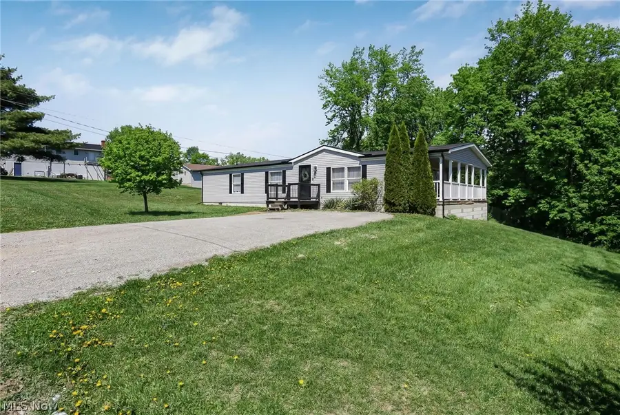 180 Rusty Rifle Road, Zanesville, OH 43701 - #2