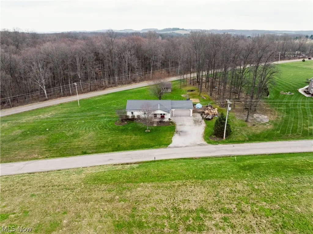 8721 Camp Nw Road, Dundee, OH 44624 - #1