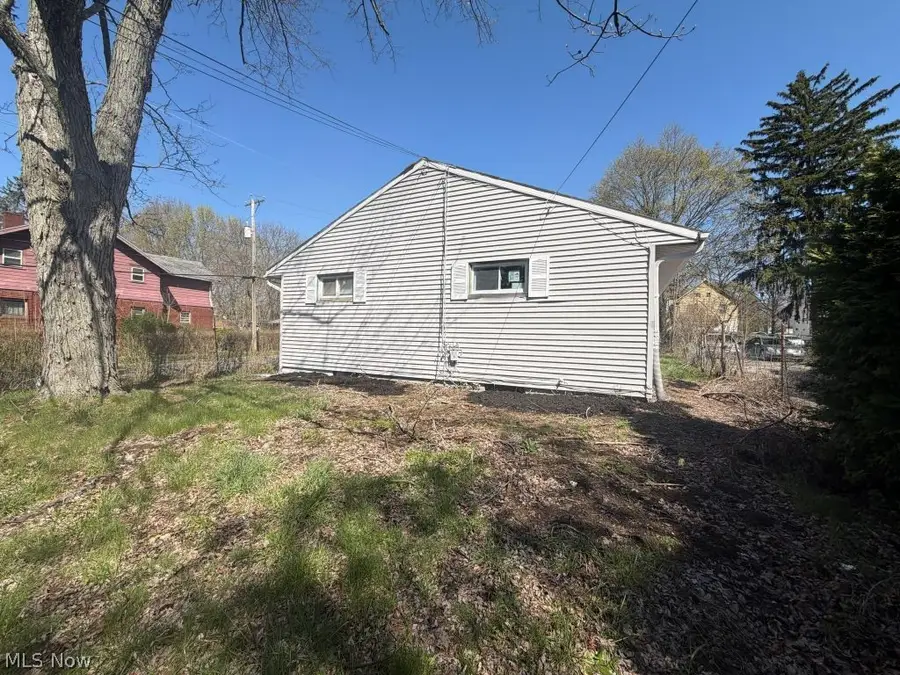 22 Uhler Avenue, Akron, OH 44310 - #2