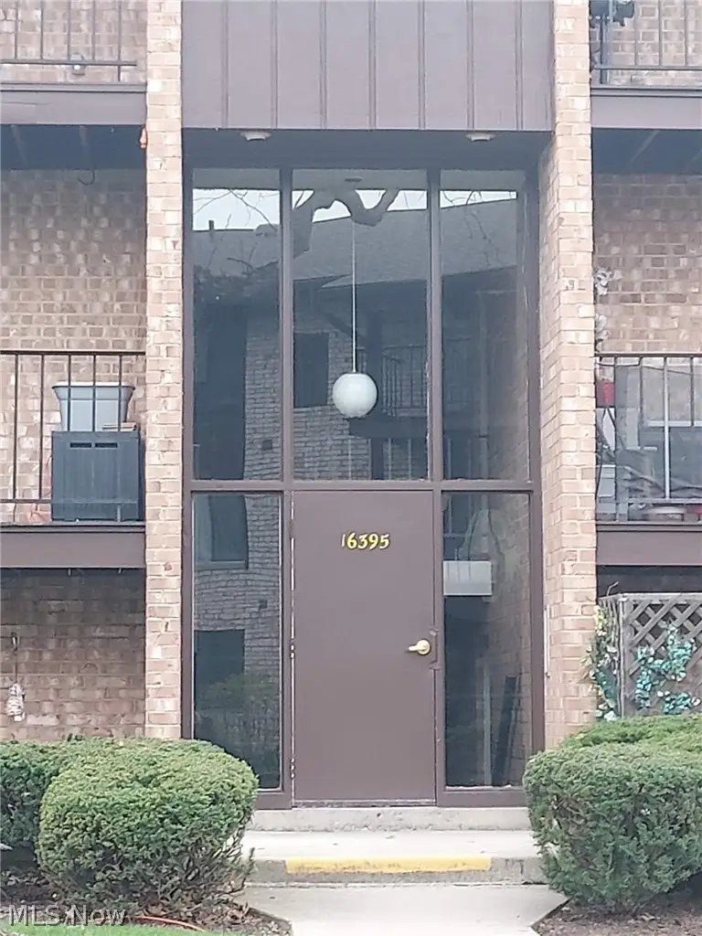 16395 Heather Lane #303, Middleburg Heights, OH 44130 - #2