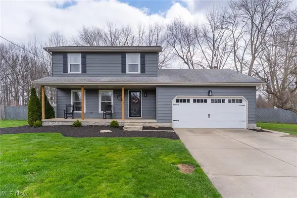 545 Meadowland Court, Hubbard, OH 44425