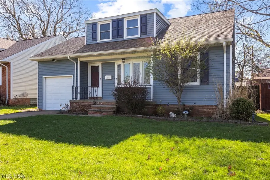 6017 Hodgman Drive, Parma Heights, OH 44130 - #2