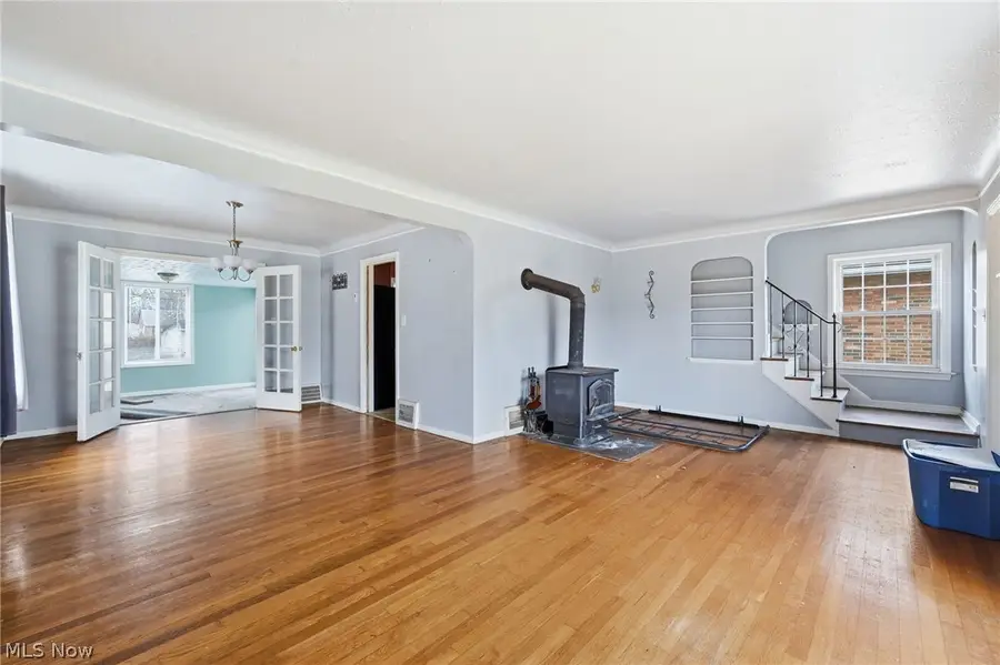 324 E 248th Street, Euclid, OH 44123 - #3