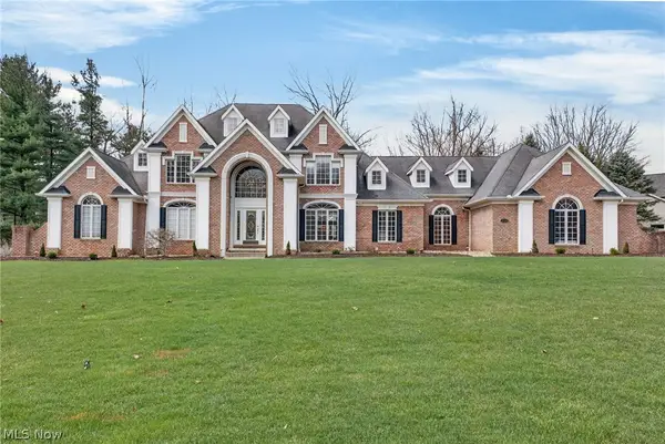 5502 Deer Pines Drive, Clinton, OH 44216