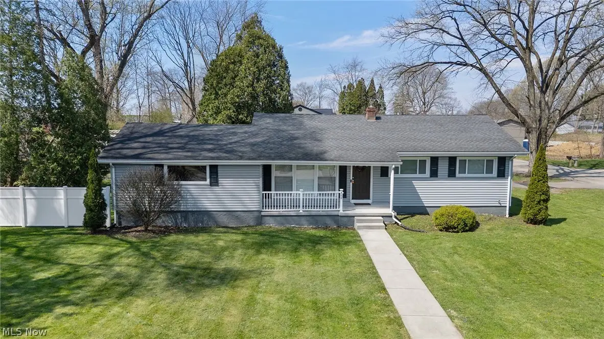 888 Orchard Avenue, Barberton, OH 44203 - #1